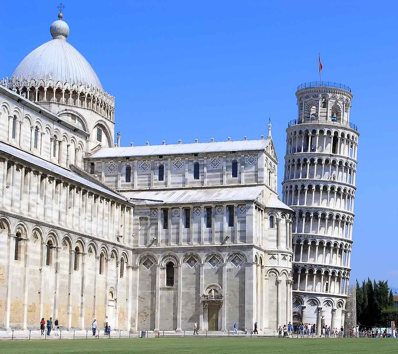 leaning tower pizza leaning tower pisa